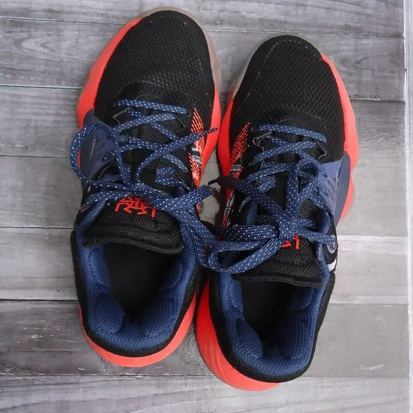 SIZE 4.5. Adidas Donovan Mitchell DON Issue 1 big kids basketball sneakers shoes - Picture 5 of 16